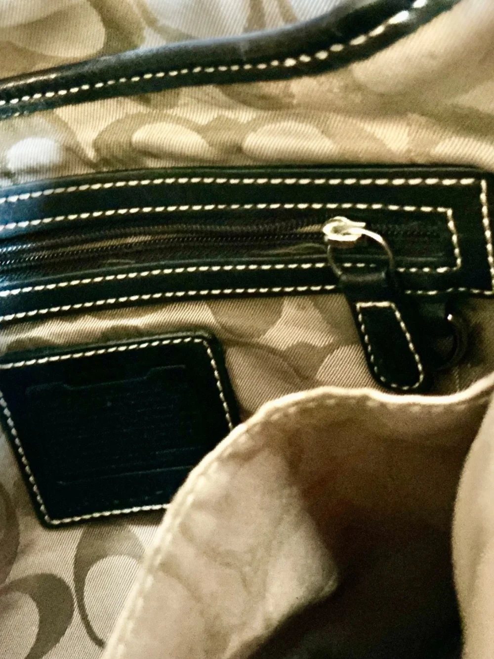 Coach vintage Y2K SoHo Hobo black with buckle